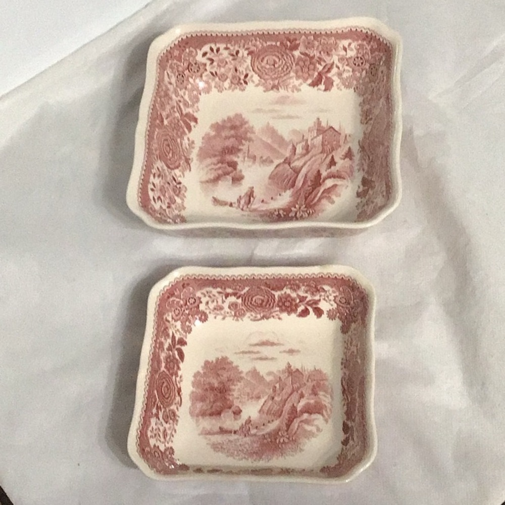 Villeroy & Boch Vintage Burgenland Pattern Red Transferware Square Serving Bowls